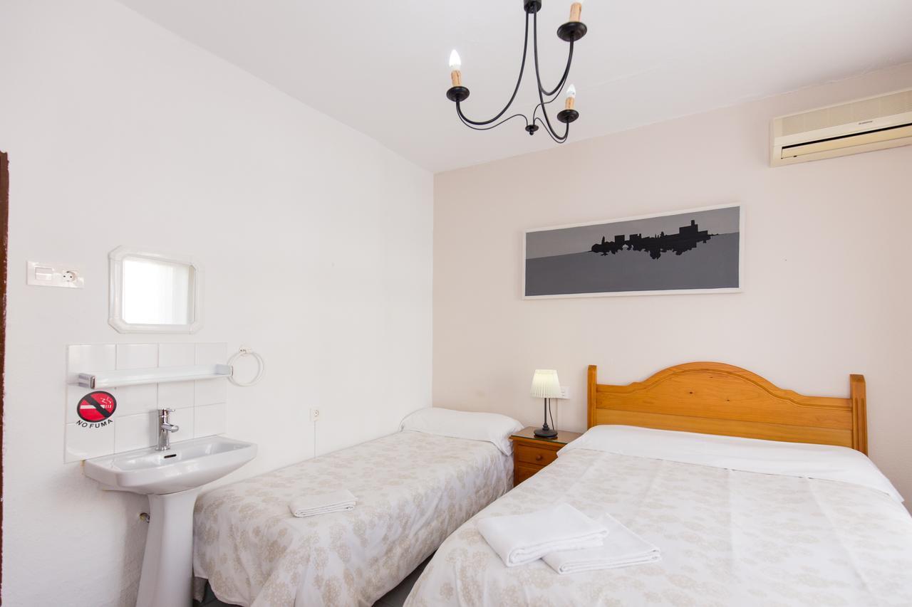 Pension Mesones Granada Luaran gambar
