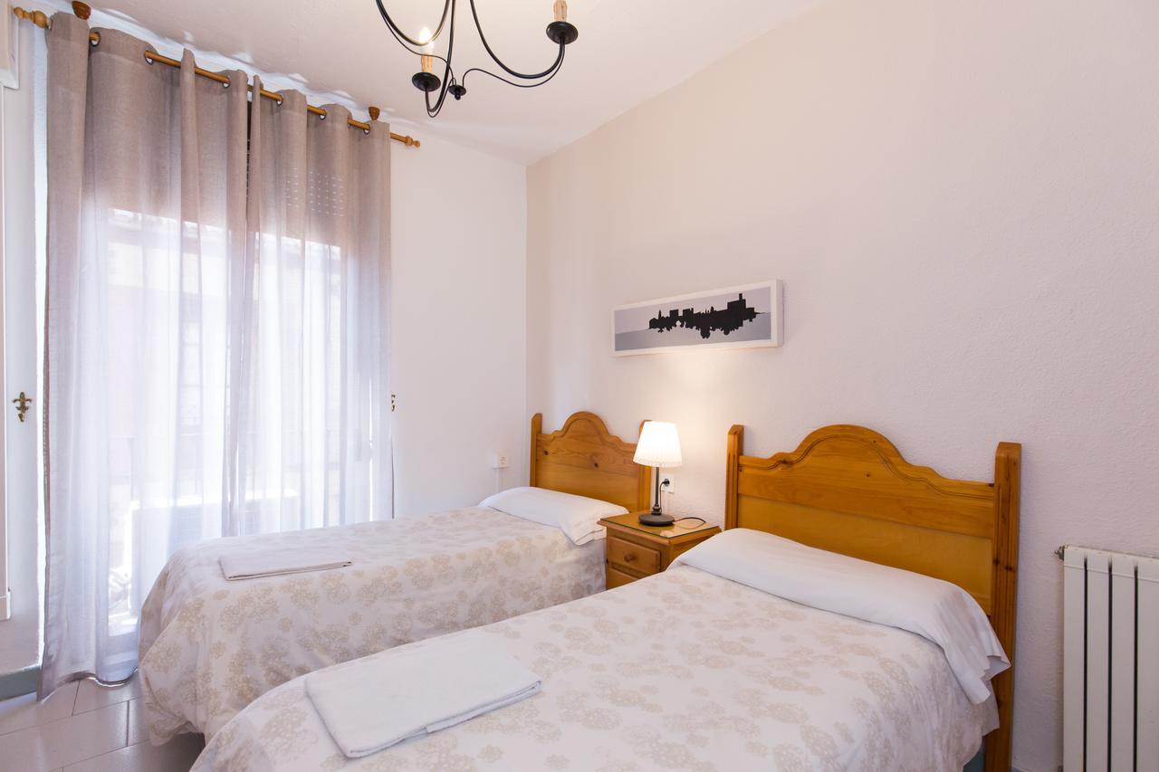 Pension Mesones Granada Luaran gambar