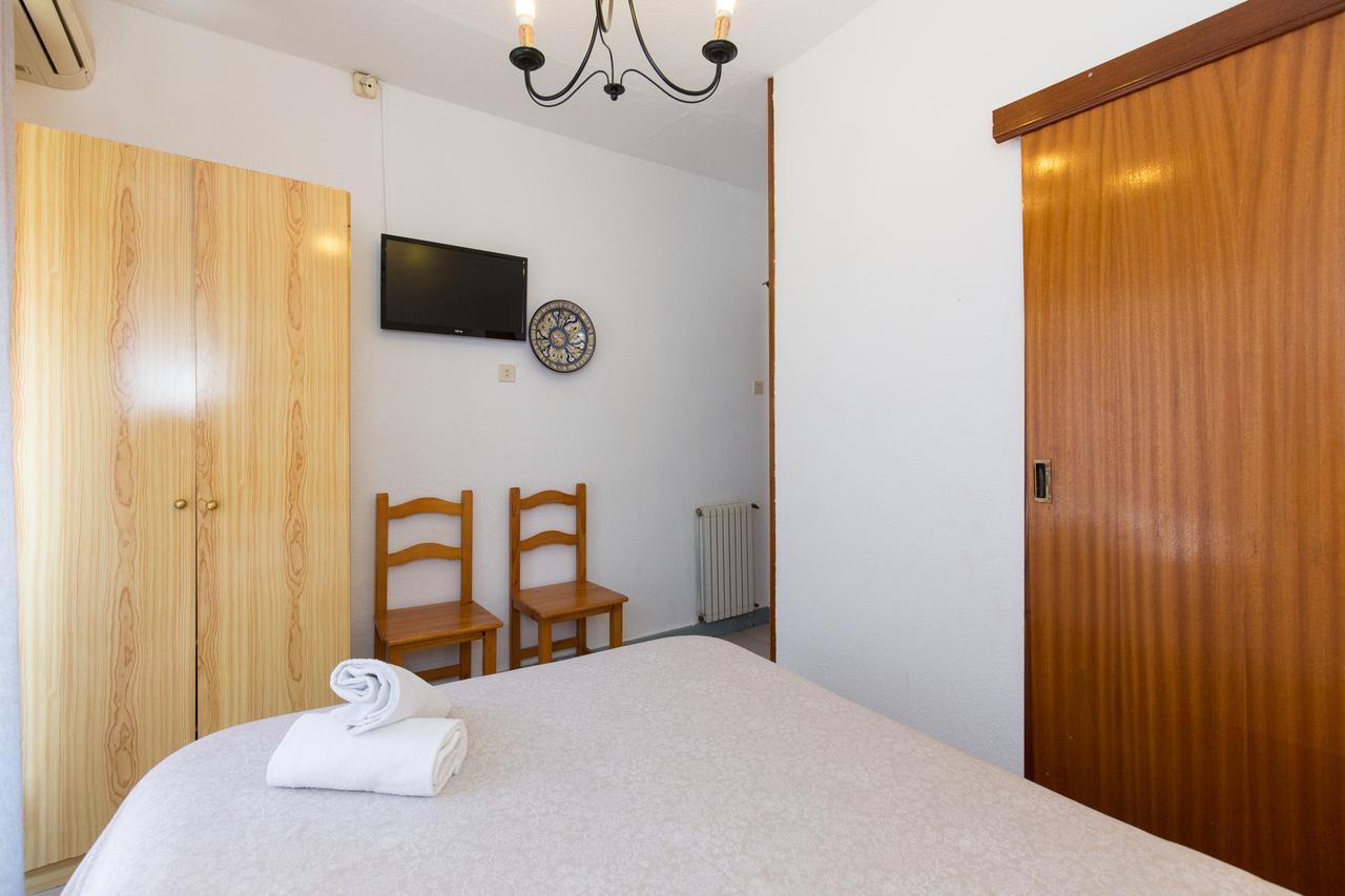 Pension Mesones Granada Luaran gambar
