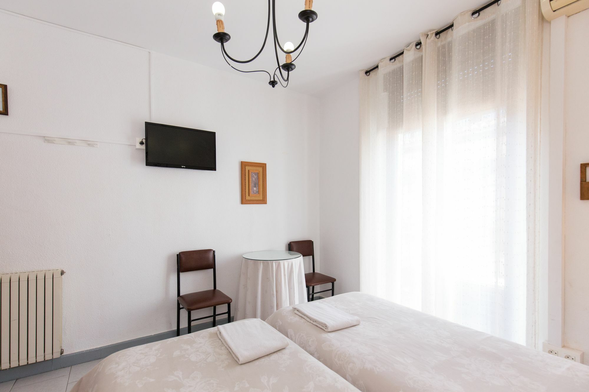 Pension Mesones Granada Luaran gambar